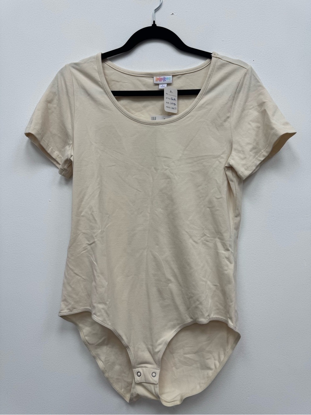 LuLaRoe Cream Short Sleeve Scoop Neck Bodysuit